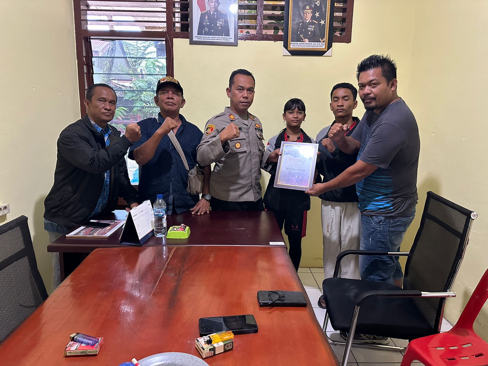 Kapolsek Simpang Empat Terima Apresiasi dari Sabeum dan Jeja Taekwondo Atas Dukungan di Kejuaraan Internasional