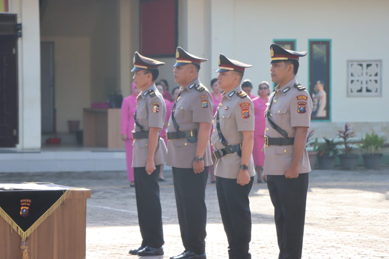 Kapolres Tanah Karo Pimpin Upacara Serah Terima Jabatan Kabag Log, Kapolsek Kutabuluh dan Kapolsek Payung