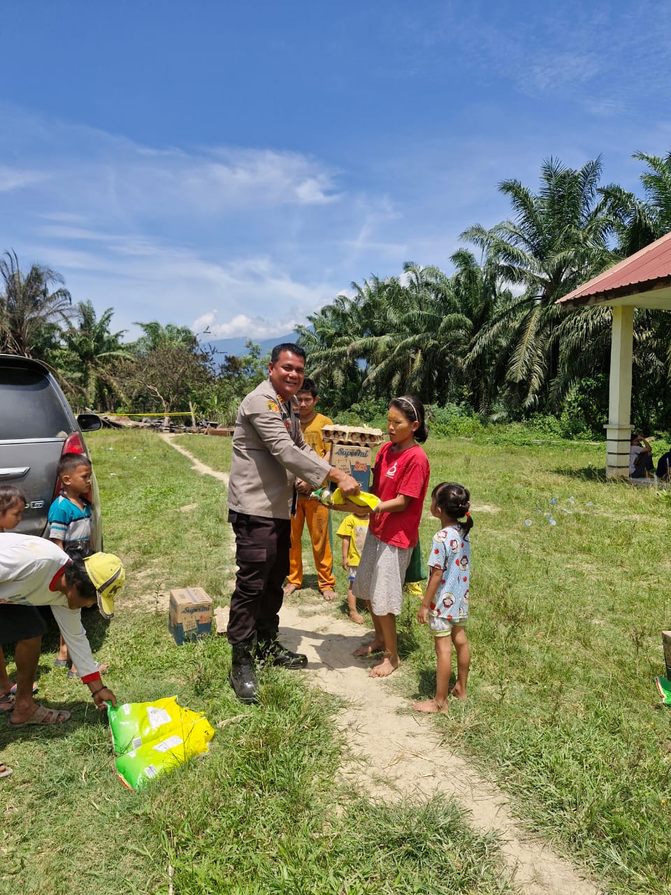 Polsek Mardingding Salurkan Bantuan untuk Korban Kebakaran Perumahan SD Negeri di Dusun Janji Matogu