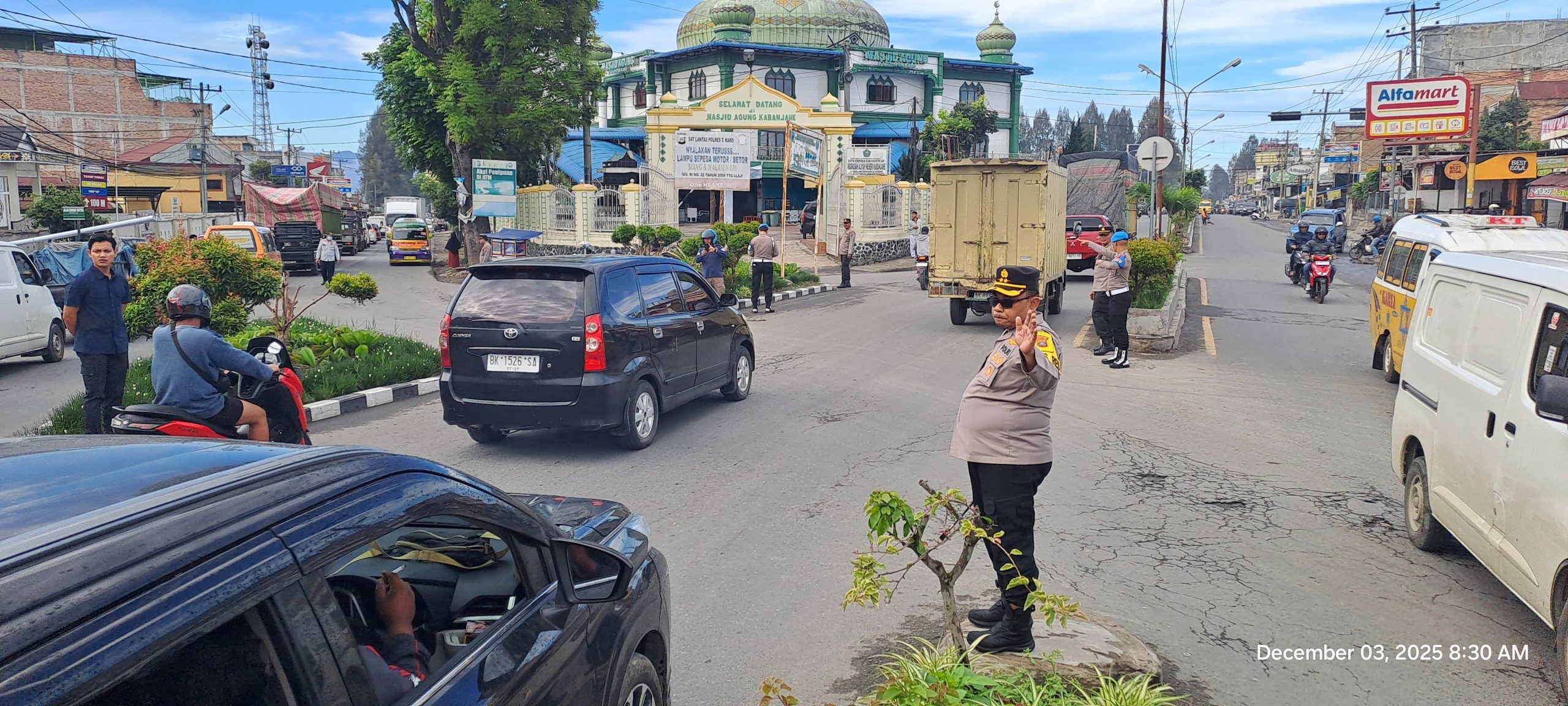 Peningkatan Arus Lalin Saat Kelangkaan BBM, Kapolres Tanah Karo Pimpin Langsung Gatur Pagi di Kota Kabanjahe