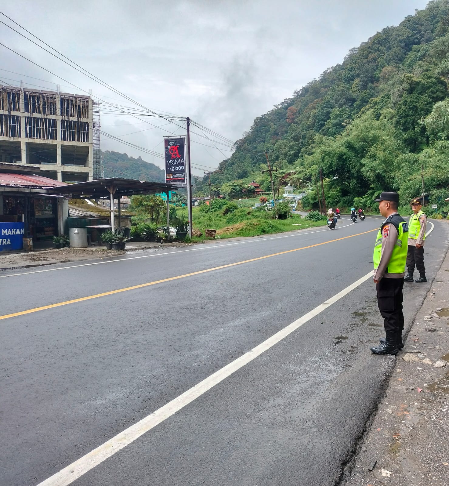 Arus Lalin di Penatapan Berastagi Terpantau Lancar Selama Ops Lilin Toba 2025