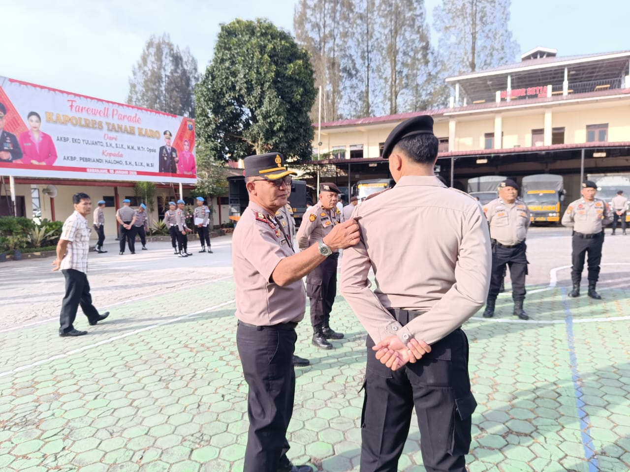 Waka Polres Tanah Karo Cek Kerapian Gampol Personel Sat Samapta