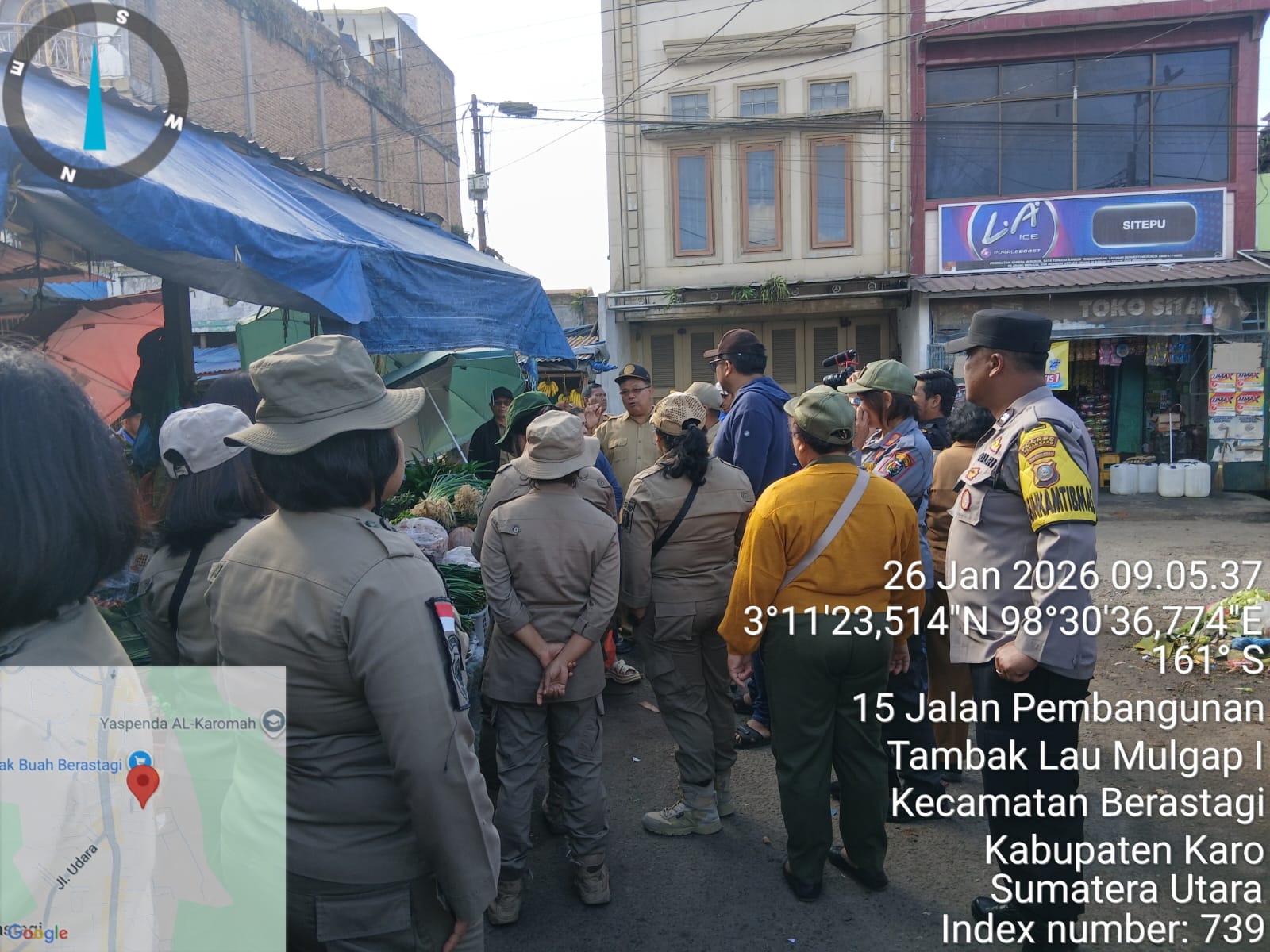 Polsek Berastagi Tertibkan Pedagang Liar di Pusat Pasar dan Kelurahan Tambak Lau Mulgab 2
