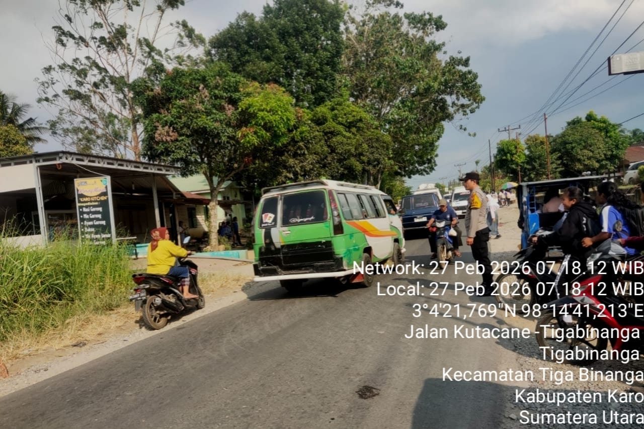 Polres Tanah Karo dan Jajaran Polsek Laksanakan Pengaturan Lalu Lintas, Wujudkan Keamanan dan Keselamatan Pengguna Jalan