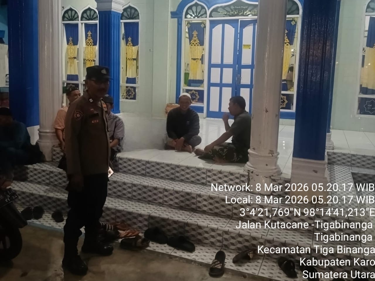 Polsek Tigabinanga Amankan Ibadah Sholat Subuh Berjemaah, Wujudkan Situasi Aman dan Kondusif