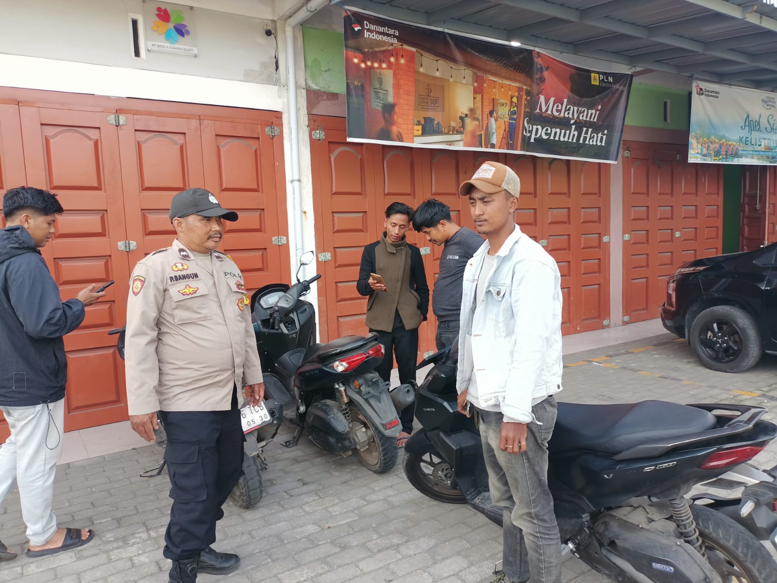 Bhabinkamtibmas Polsek Berastagi Aktif Sambangi Warga, Perkuat Sinergi Jaga Kamtibmas