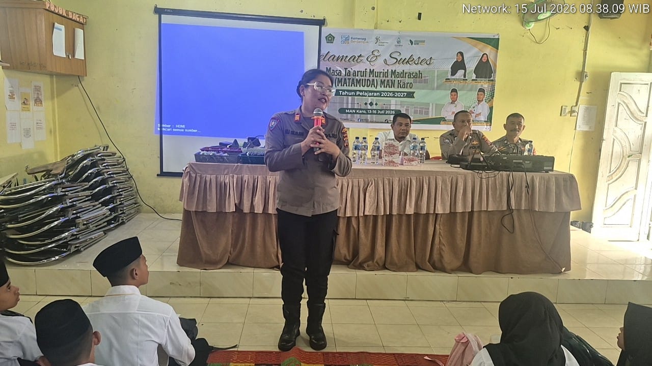 Sat Binmas Polres Karo Tanamkan Karakter Disiplin dan Taat Hukum kepada Siswa Baru MAN Karo